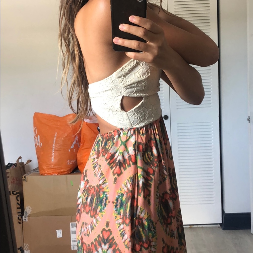 Dress - Picture 4 of 5